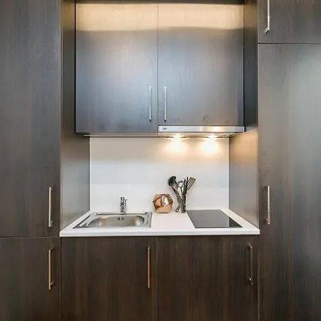 Modernized Studio - Meters From The Invalides Gardens *